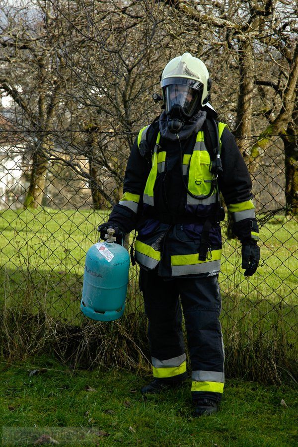 Flüssiggasaustritt im Keller – Explosionsgefahr in Wohnhaus (Bild 2)